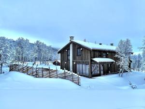 Budalstølen-ny og flott hytte-sentral beliggenhet om vinteren