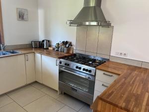 Kuchnia lub aneks kuchenny w obiekcie Luxury penthouse apartment