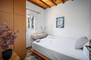 Gallery image of Mitato View Serifos Platis Gialos in Serifos Chora