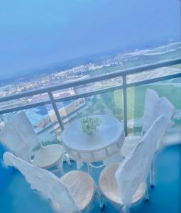Balkon oz. terasa v nastanitvi Studio Unit @ Azure North
