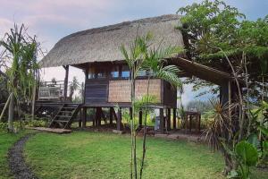 Zahrada ubytování Bali Beach Eco Villas Bali Batu Beach Hut