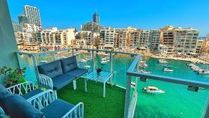 Spinola Bay View