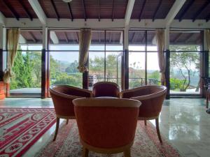 Galeriebild der Unterkunft Villa Bukit Danau Lot 14 in Cinengangirang