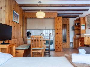 Kuchyň nebo kuchyňský kout v ubytování Apartment Christiania 1 P3 by Interhome