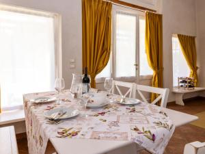 Φωτογραφία από το άλμπουμ του Apartment Winery Villa Vitas Dépendance - App-1 by Interhome σε Strassoldo