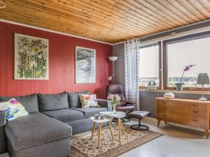 Predel za sedenje v nastanitvi Holiday Home Täppan - SKO184 by Interhome