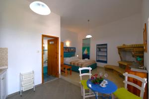 Posteľ alebo postele v izbe v ubytovaní Secret Sporades Panoramic Residence