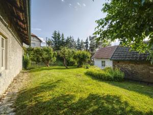 Vonkajšia záhrada v ubytovaní Holiday Home Praskolesy by Interhome