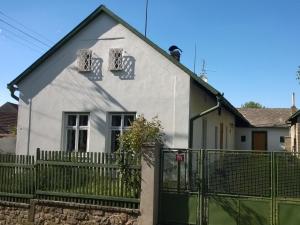 Budova, v ktorej sa dovolenkový dom nachádza
