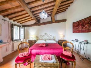 A seating area at Holiday Home Vedi Torre by Interhome