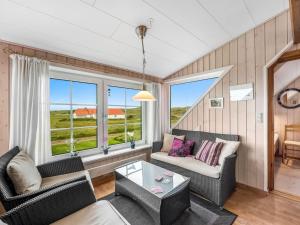 Posezení v ubytování Holiday Home Dietlinde - 100m from the sea in Western Jutland by Interhome