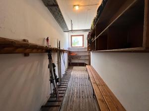 Ein Etagenbett oder Etagenbetten in einem Zimmer der Unterkunft Apartment Top 49A by Interhome