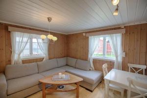 Χώρος καθιστικού στο Fin hytte i nydelige omgivelser