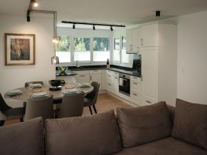 Cucina o angolo cottura di Apartment Davinci-2 by Interhome
