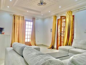 Khu vực ghế ngồi tại Résidence Toubab