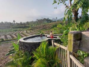 Zahrada ubytování Bali Beach Eco Villas Bali Batu Beach Hut