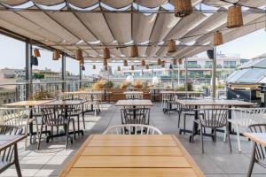 Reštaurácia alebo iné gastronomické zariadenie v ubytovaní Gran Hotel Havana 4Sup by Escampa Hotels