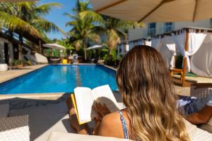 Bazén v ubytování Imperatriz Paraty Hotel nebo v jeho okolí