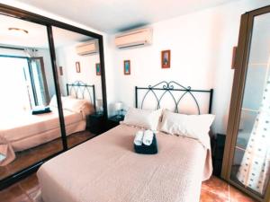 Zdjęcie z galerii obiektu Villa El Suspiro Frigiliana Nerja with spectacular panoramic sea views w mieście Frigiliana
