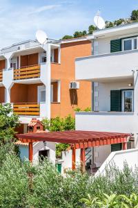 Budova, kde se apartmán nachází