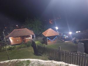 Το κτήριο όπου στεγάζεται  η παραθεριστική κατοικία