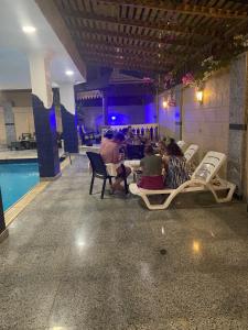 Bassein majutusasutuses Pyramita Hotel või selle lähedal