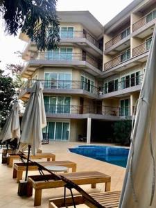 Bazen u ili blizu objekta The Address Resort