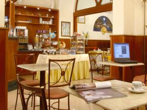 Gallery image of Hotel Assisi in Rome