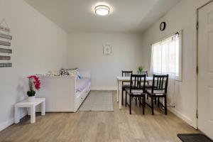 Photo de la galerie de l'établissement Quiet Lakefront Clearlake Vacation Rental!, à Clearlake