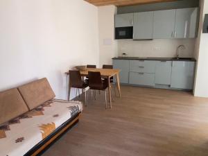 Kuchyňa alebo kuchynka v ubytovaní Pension Merano
