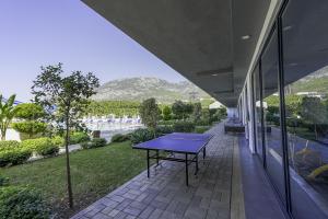Imagen de la galería de Residence w Balcony and Shared Pool 7 min to Coast, en Mahmutlar