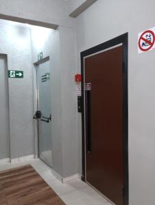 Ein Badezimmer in der Unterkunft Calabreza Hotel e Restaurante - By UP Hotel