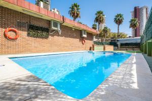 Bazén v ubytování Carlos V 3-A Apartment Levante Beach nebo v jeho okolí