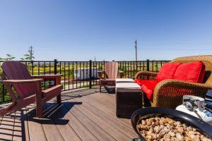Balkón nebo terasa v ubytování Lil' Blue Oasis Tiny Home
