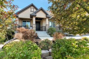 a house with some bushes in front of it at Sleepy Ridge Apt in Vineyard/Orem (Sleeps 6) in Orem