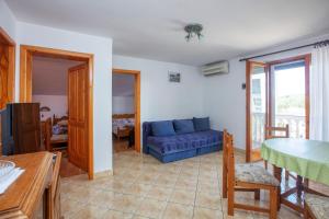 Χώρος καθιστικού στο Apartments with parking space Jezera, Murter - 21148 +19 φωτογραφίες