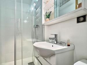 Ванна кімната в Appartement Val-d'Isère, 3 pièces, 6 personnes - FR-1-411-898