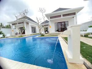 Piscina di Namika Villas Ubud o nelle vicinanze