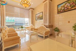 Posezení v ubytování Hoang Minh Chau Ba Trieu Hotel