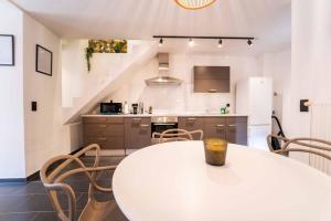 Кухня или кухненски бокс в Duplex Coeur de Mons 64-2