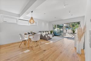 Posezení v ubytování NEU: Stylische Suite mit Netflix und Workspace