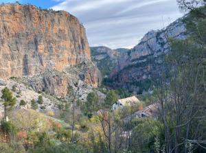 a view of a canyon with mountains in the background at Casa Rural El PARADOR in Carcelén +10 photos