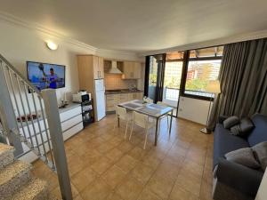 TV a/nebo společenská místnost v ubytování Ático - Dúplex - vista mar