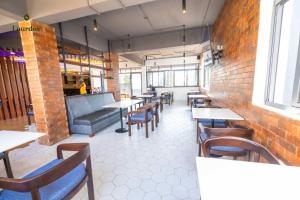 Hotel Lourdes, Siaya餐厅或其他用餐的地方