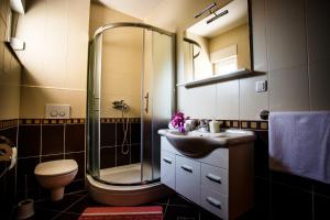 Koupelna v ubytování Rogoznica Apartments Kristina