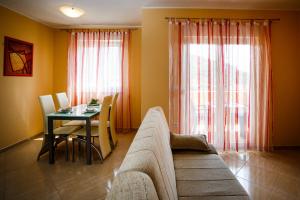 Posezení v ubytování Rogoznica Apartments Kristina