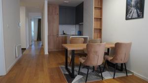 Η κουζίνα ή μικρή κουζίνα στο Snjezna Dolina Resort - Jahorina +55 φωτογραφίες