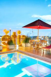Bazén v ubytování Cité Hotel nebo v jeho okolí