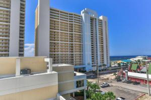 Gallery image of Beachfront Condo #906 at Majestic in Panama City Beach +77 photos