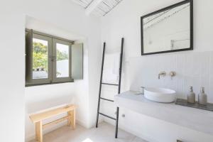 Φωτογραφία από το άλμπουμ του Âmago Guesthouse σε Santa Bárbara de Nexe +61 φωτογραφίες
